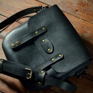 Schwarze Messenger-Tasche für Frauen, Leder Classy Bag, handgemachte mittlere Crossbody Geldbörse, jeden Tag DamenTasche Bild 2