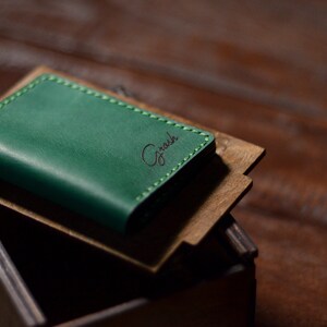 Green card holder wallet, Small groomsmen gifts, Personalized credit card holder, bi fold front pocket card case, minimalist men wallet image 4