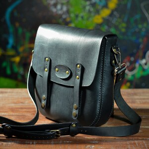 Schwarze Messenger-Tasche für Frauen, Leder Classy Bag, handgemachte mittlere Crossbody Geldbörse, jeden Tag DamenTasche Bild 3