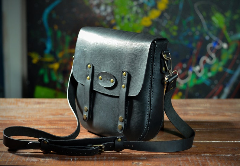 Schwarze Messenger-Tasche für Frauen, Leder Classy Bag, handgemachte mittlere Crossbody Geldbörse, jeden Tag DamenTasche Bild 3
