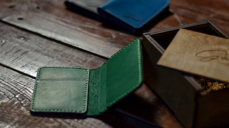 Green card holder wallet, Small groomsmen gifts, Personalized credit card holder, bi fold front pocket card case, minimalist men wallet image 3