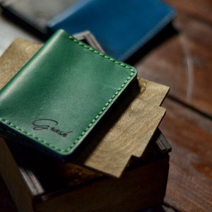 Green card holder wallet, Small groomsmen gifts, Personalized credit card holder, bi fold front pocket card case, minimalist men wallet image 2