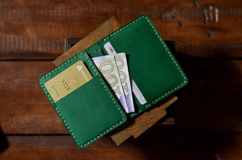 Green card holder wallet, Small groomsmen gifts, Personalized credit card holder, bi fold front pocket card case, minimalist men wallet image 1