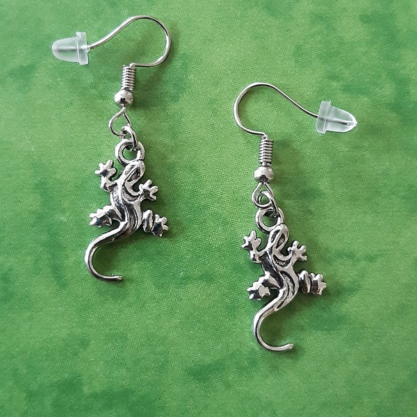 Lizard earrings, reptile basilisk earrings, Antique silver charm, Tibetan silver - Eidechse Echse Ohrringe