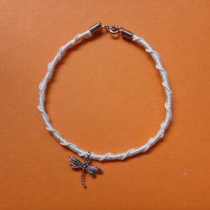 Pulseira ou tornozeleira com nó de prata libélula - Silber Libelle Armbändchen oder als Fusskettchen