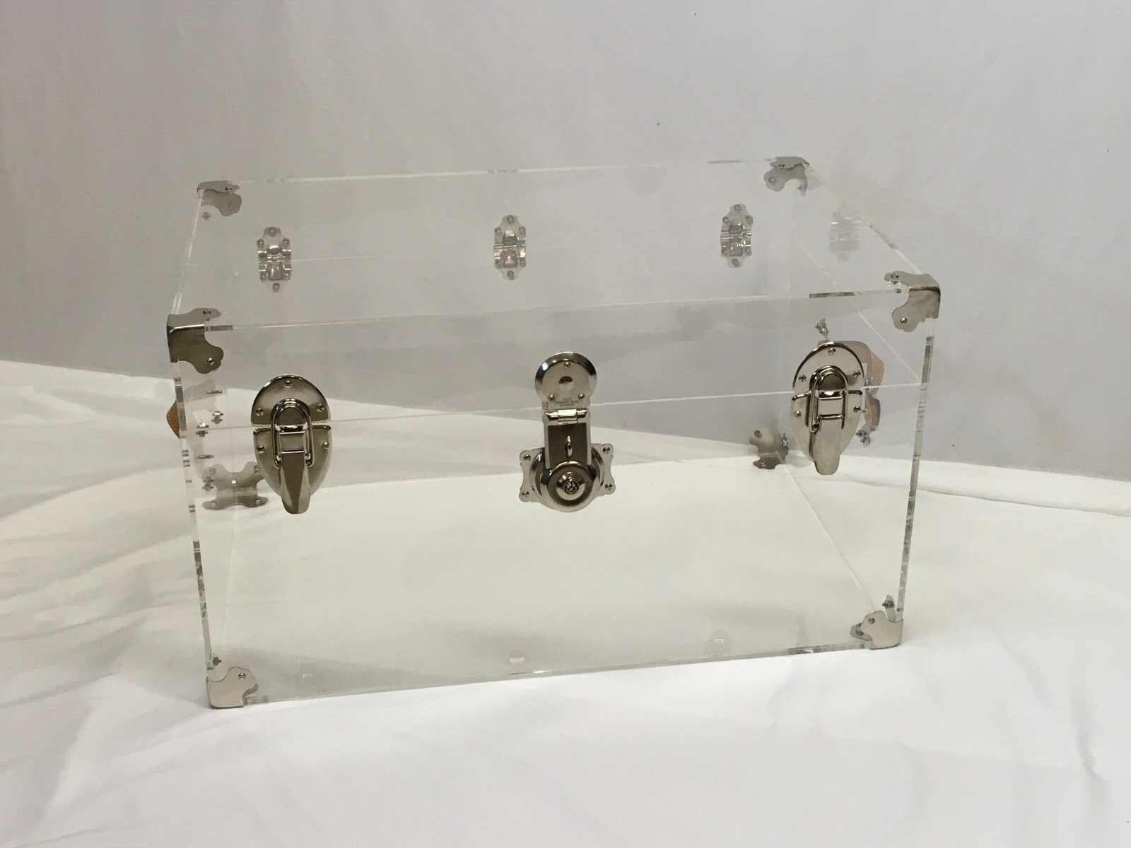 Flattop Clear Acrylic Trunk 28 Inches Wide X 18 Inches Deep Etsy