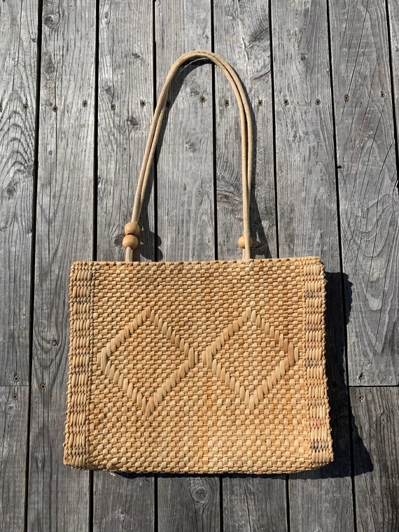 straw tote bag
