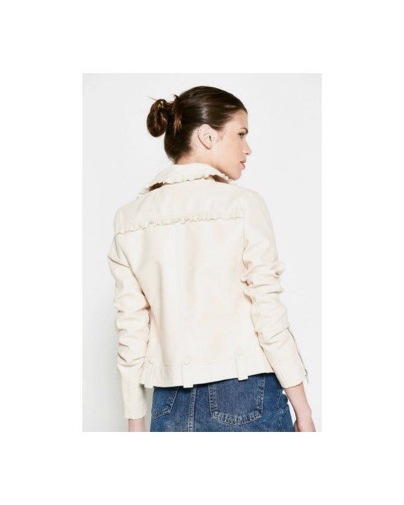Chaqueta mujer de simil cuero, chaqueta boho chic, chaqueta mujer vegan, chaqueta estilo festival, chaqueta bolsillos chic, chaqueta corta Chaqueta mujer de simil cuero, chaqueta boho chic, chaqueta mujer vegan, chaqueta estilo festival, chaqueta bolsillos chic, chaqueta corta