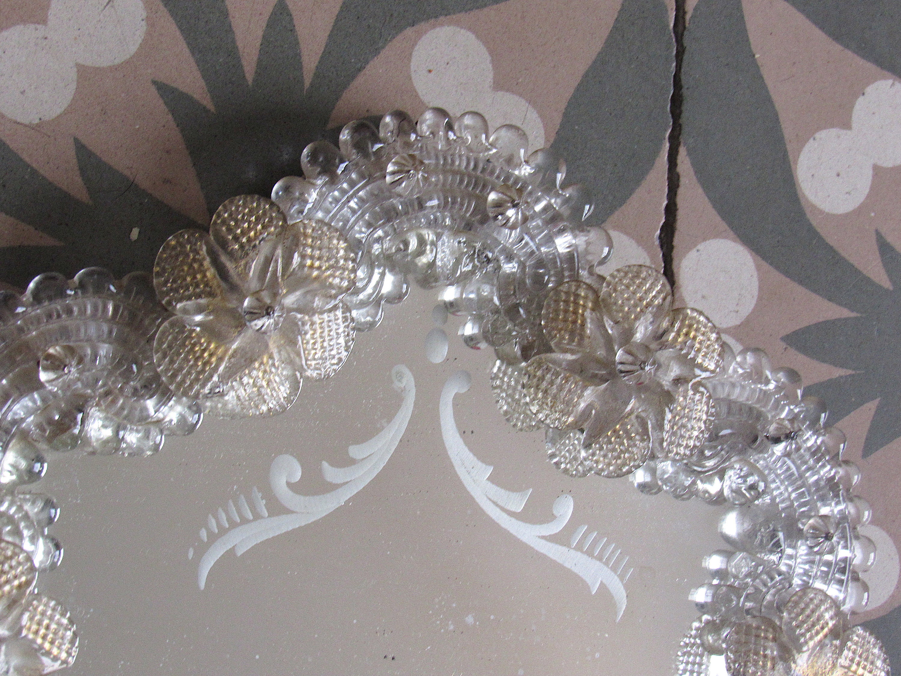 Venetian Mirror Rosettes