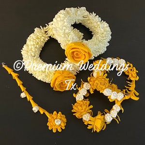 Gajra, Yellow Flower Gajra Set, Boho Jewelry, Wedding, Pithi Bangle, Mehndi Bangle, Mayoon, Maiyo Gajra, Pakistani Wedding, Indian Wedding