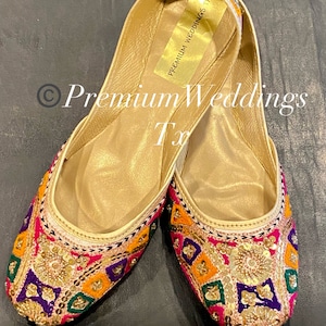 Punjabi Jutti/ Khussa/ Mojari ,Embroidered Jutti, Indian Jutti, Punjabi Shoes, Pakistani Shoes, Khussa, Dulhan, Shaadi, Punjabi Jutti