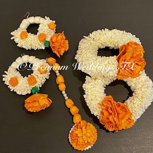 Gajra, Orange Flower Gajra Set, Boho Jewelry, Wedding, Pithi Bangle, Mehndi Bangle, Mayoon, Maiyo Gajra, Pakistani Wedding, Indian Wedding