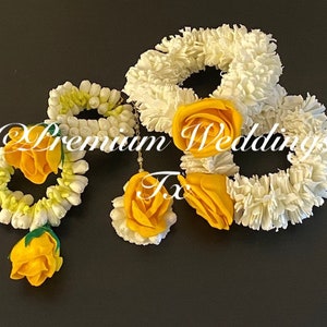 Gajra, Yellow Flower Gajra Set, Boho Jewelry, Wedding, Pithi Bangle, Mehndi Bangle, Mayoon, Maiyo Gajra, Pakistani Wedding, Indian Wedding