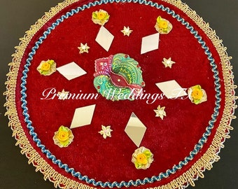 Maroon Mehndi Thaali, Mehndi Plate, Shaadi, Shaadi Decor, Dulhan, Mehndi Decor, Mehndi, Mayoon Decor, Mayoon, Pakistani Wedding, Indian