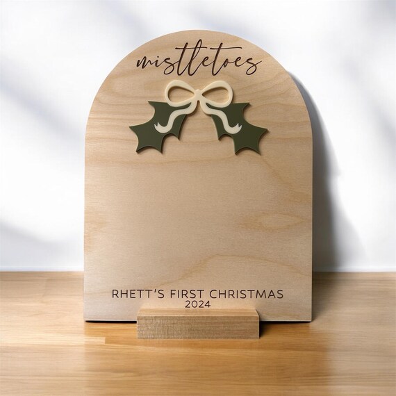 Mistletoes Baby Footprint Keepsake, Mistletoe Holiday Craft, First Christmas, My First Xmas Activity, Personalized, Infant Keepsake Sign