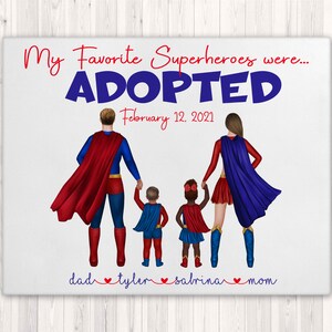 Ilustración personalizada de retrato familiar de superhéroes - Dibujo de dibujos animados en acuarela con mascotas - Arte de pared impreso digital para regalo, adopción, mamá