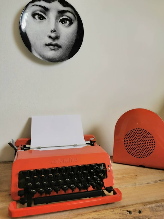 Olivetti レッド VALENTINE タイプライター - Sottsass デザイン