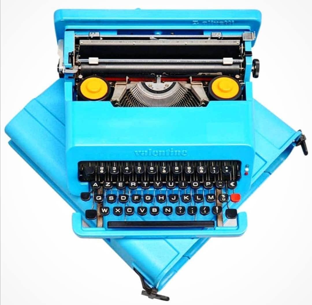Very RARE Olivetti VALENTINE Blue Typewriter Mint Condition in - Etsy Canada