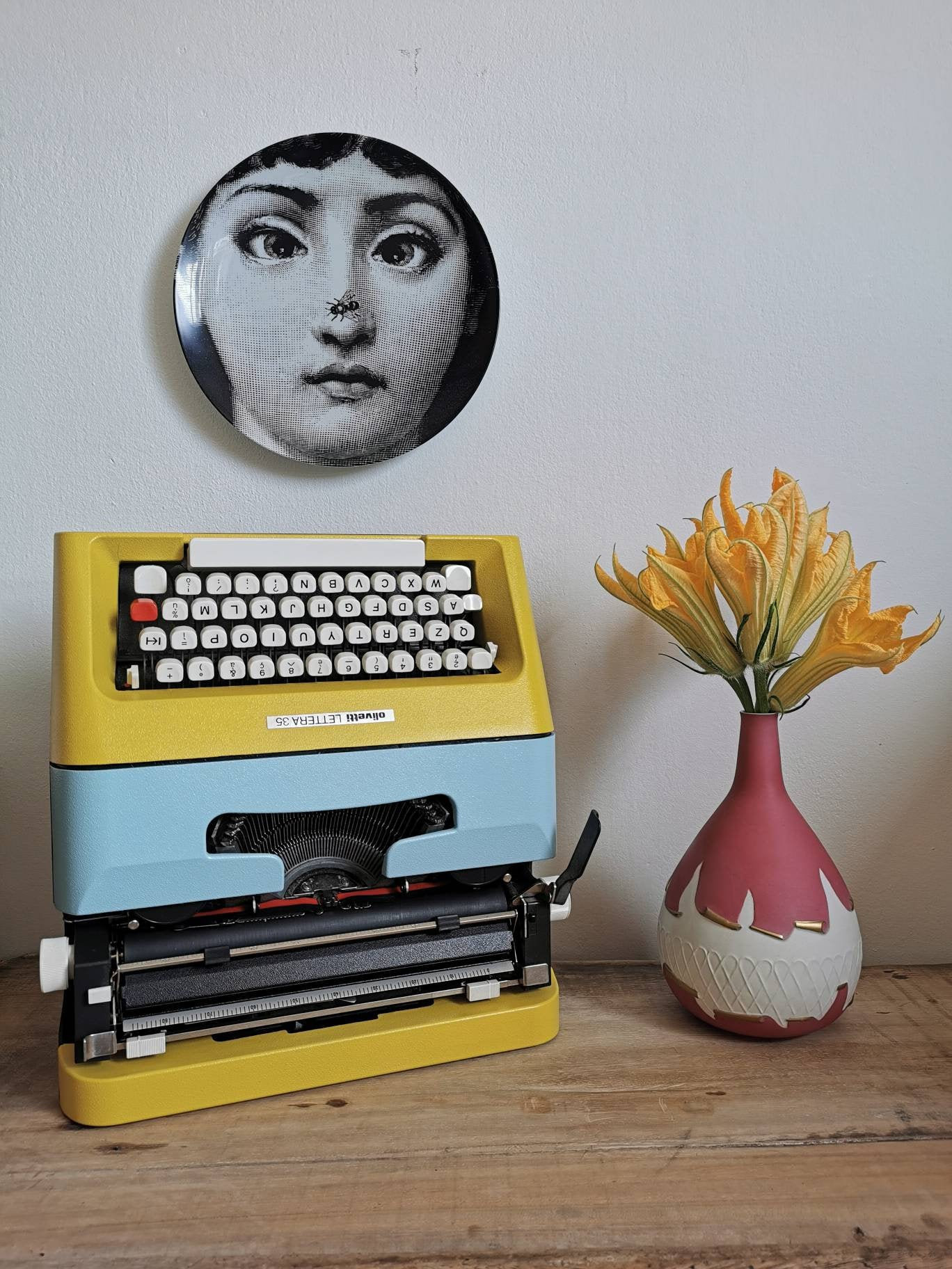 Machine à écrire OLIVETTI ICO 1932 Vintage,noire, clavier AZERTY, rare
