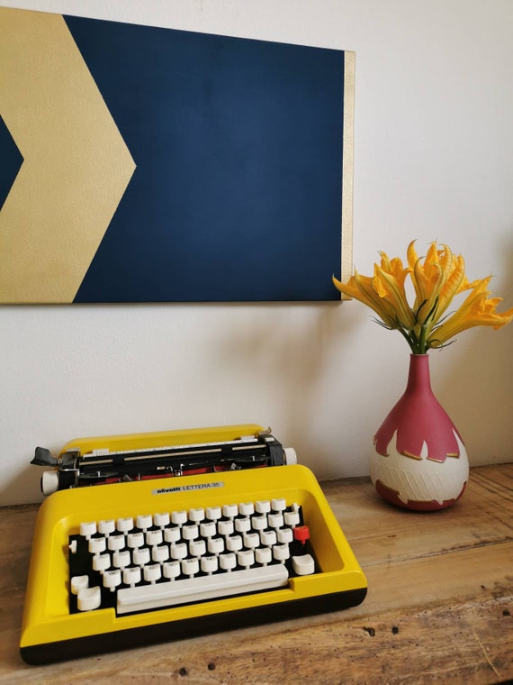 OLIVETTI LETTER 35 タイプライター（イエロー/ライトブルー/ブラウン