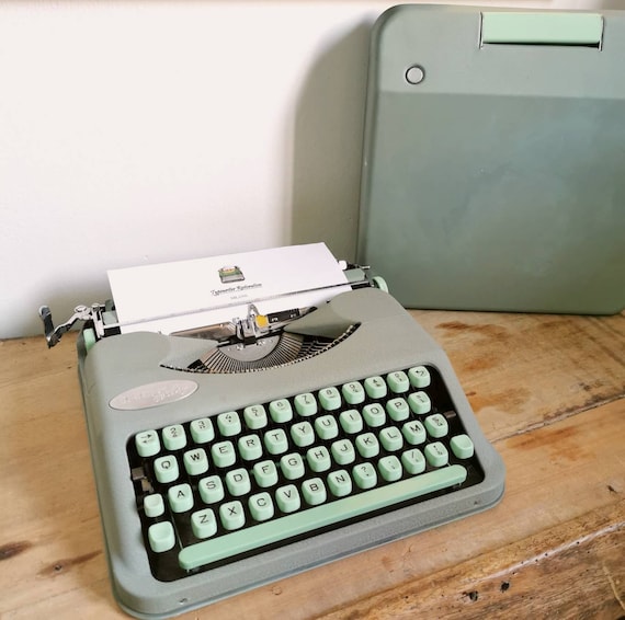 HERMES Baby Typewriter (タイプライター） Hermes Baby Grey Manual Vintage Typewriter, Portable