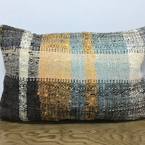 Turkish Kilim Pillow, Wool Lumbar Pillow, Vintage Lumbar Pillow, Decorative pillow, Antique pillow, Handwoven Pillow 16x24 inc 972