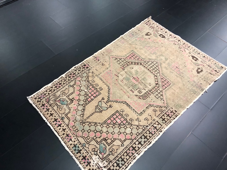 Ethnic Rug Aztec Rug Wool Rug SKU:M75 Geometric Design Turkish Rug 6 ft x 3.8 ft Turkish Anatolian Rug Bohemian Rug Distressed Rug