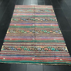 Turkish Kilim Rug, Vintage Multicolor Area Kilim, Antique Kilim, Stripe Design Kilim, Vintage Turkish Rug, Anatolian Kilim 8.2 x 4.9 ft C541