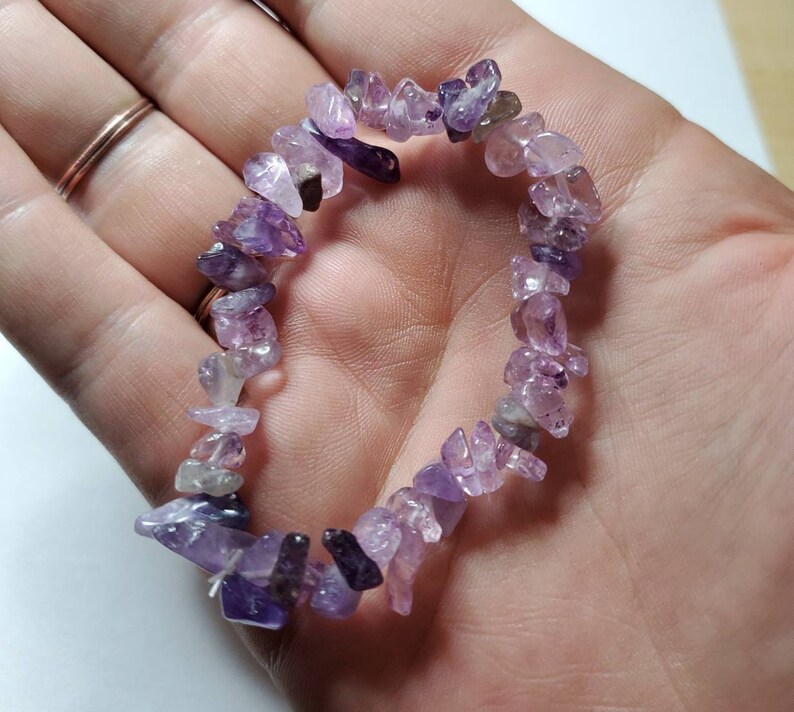 Amethyst gemstone chip braceletpositive energy braceletcrystal healing braceletprotection braceletspiritualstress relief bracelet