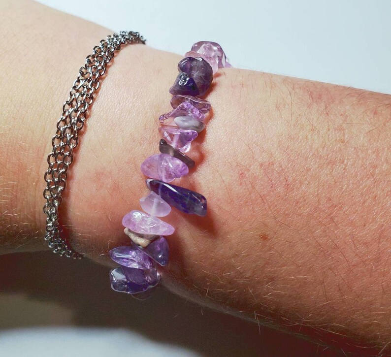 Amethyst gemstone chip braceletpositive energy braceletcrystal healing braceletprotection braceletspiritualstress relief bracelet