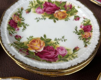 Royal Albert Old Country Roses cupcake schaaltje, petitfour, bonbon schaaltjes, small cake plate, vintage servies