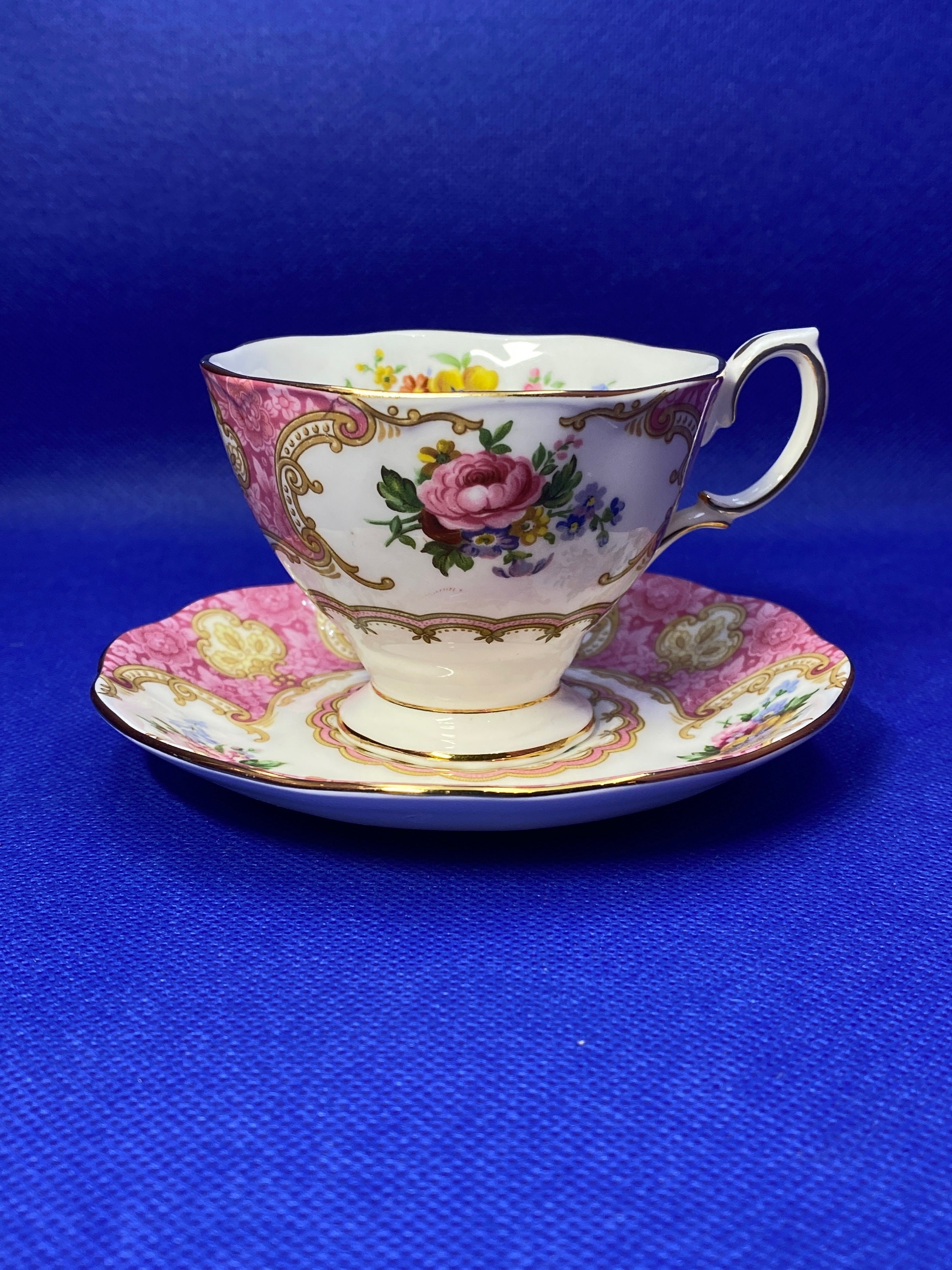Royal albert christmas plate - Etsy 日本 Royal albert christmas plate - Etsy 日本