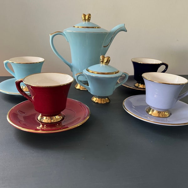 Vaisselle moka ou expresso, pastel, vaisselle vintage pour expresso. Cadeau parfait ou comme décoration dans n'importe quel intérieur.