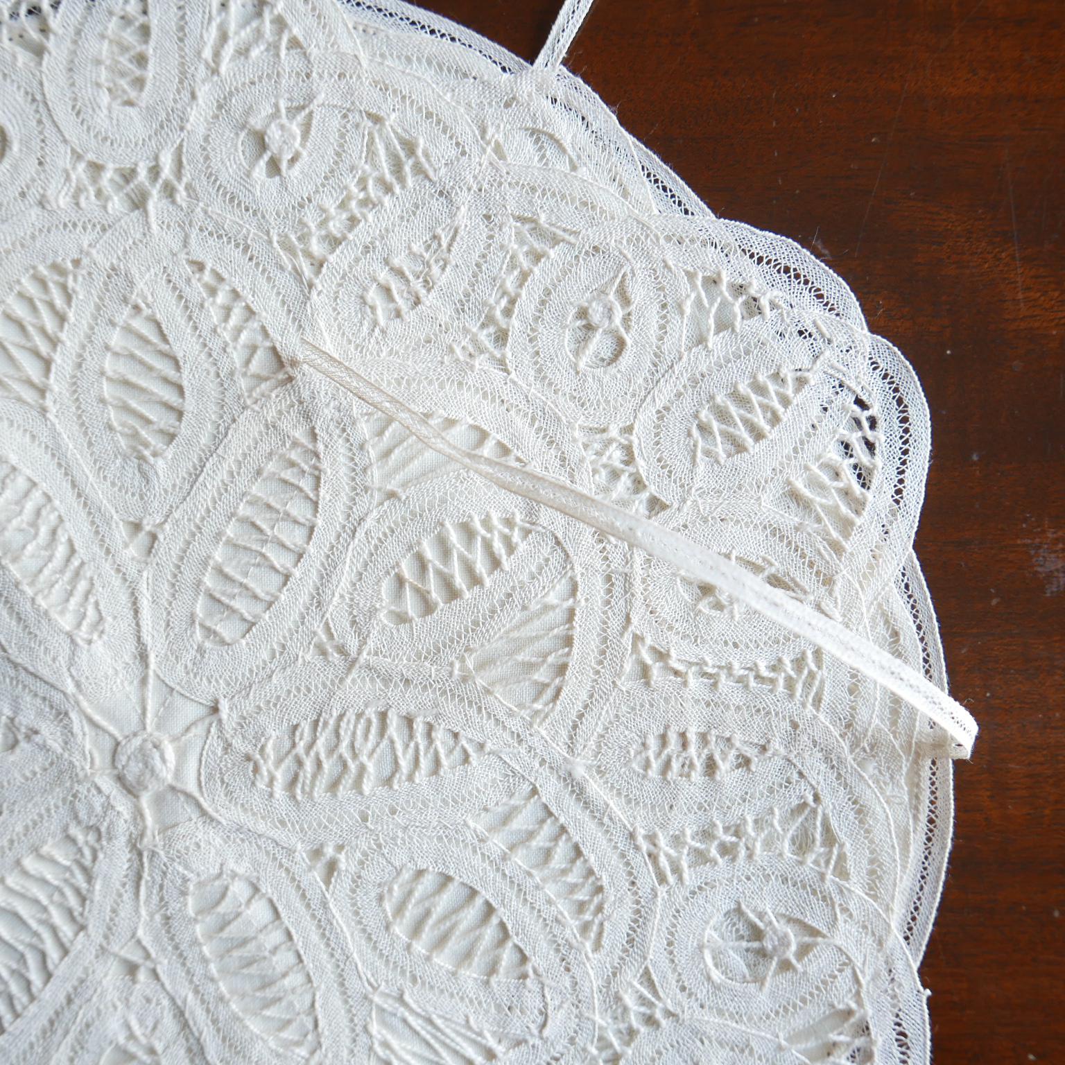 Napperon Ovale En Dentelle De Bruges Fait Main - 50 Cm X 29 Cm - Blanc, Fabrication 2000