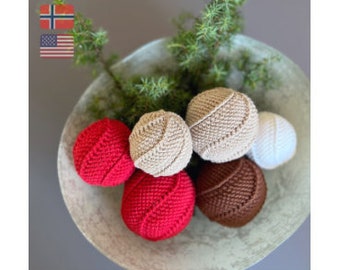 Christmas baubles crochet pattern 2 sizes, Nordic Christmas crochet ornament, Modern crochet tree bauble, Festive balls decor, PDF pattern