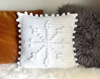 Weihnachtliches Häkelkissen Muster, Schneeflocke Häkelkissen, Winterliches Kuschelkissen, Wohndeko häkeln, PDF Anleitung