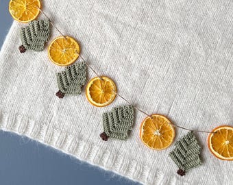Christmas tree garland crochet pattern, Christmas tree ornament decoration, gift wrapping, easy crochet holiday decor, winter PDF pattern