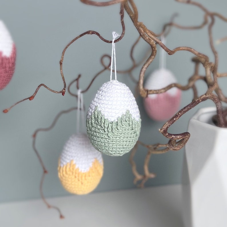 Modello all'uncinetto con ornamento per uova di Pasqua, modello di uova all'uncinetto pdf, ornamenti per alberi di ramoscello, decorazione pasquale moderna, motivo rustico all'uncinetto di Pasqua immagine 2