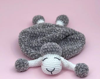 Lamb Sheep baby security blanket crochet pattern, Easy farm animal baby comforter blanket pattern, Plush security blanket baby shower gift