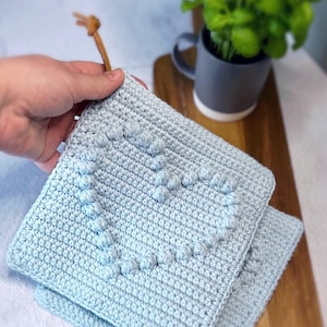 Hot pads crochet pattern, Easy heart potholder, Craft fair pattern, Christmas gift, Heart gift, Beginner friendly pot holder PDF pattern