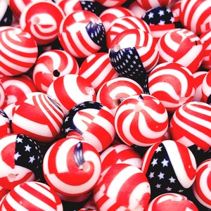SET 5 or 10, 15mm Patriotic Round Beads, Red White Blue USA Flag Print Silicone Bead, Fourth of July Beads, Flag Print Wristlet Bead