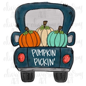 Può includere: Un camioncino blu con un cassone bianco, che trasporta tre zucche. Le zucche sono arancioni, crema e turchese. Sul retro del camioncino è scritto "PUMPKIN PICKIN'"