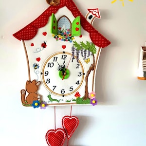 Felt clock with colored embroidery suitable for kitchen, children&#39;s bedroom, bathroom with SILENT quartz mechanism