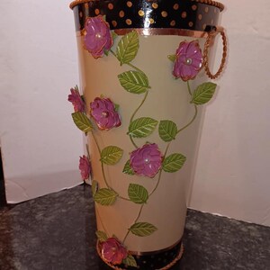 Hand painted metal flower market vase with 3D flower embellishments