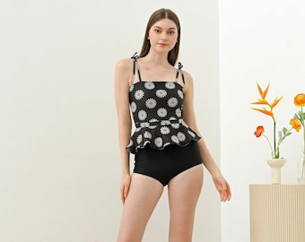 Vintage Swimsuit, One Piece Swimsuit, 1950s Swimsuit, Daisy Pattern Swimsuit with Peplum Details, Vintage Bathing Suit, Retro Swimsuit