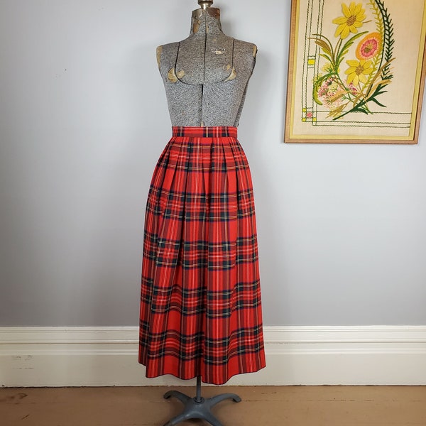 Vintage 90s Lands' End Wool Lined Red Stewart Plaid Skirt with Front Pleats and Side Pockets (Vintage Size 12)