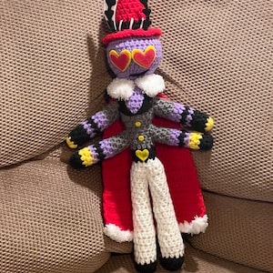 Peluche inspirado en Valentino