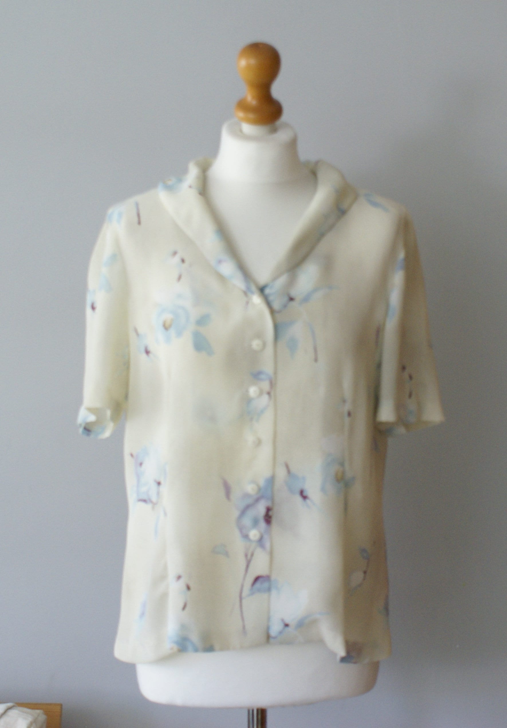 Vintage pastel blouse with Floral print and decorative collar Etsy