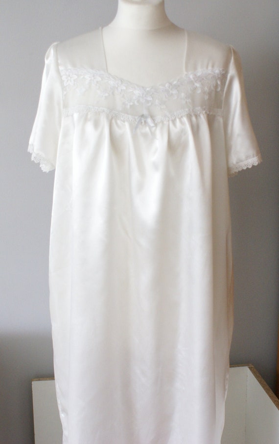 Long Petitcoat Folk Nightgown White nightdress Lace nightgown Boho Nightgown Vintage Nightdress Vintage Nightgown