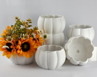 Medium Pumpkin Planters, Matte White